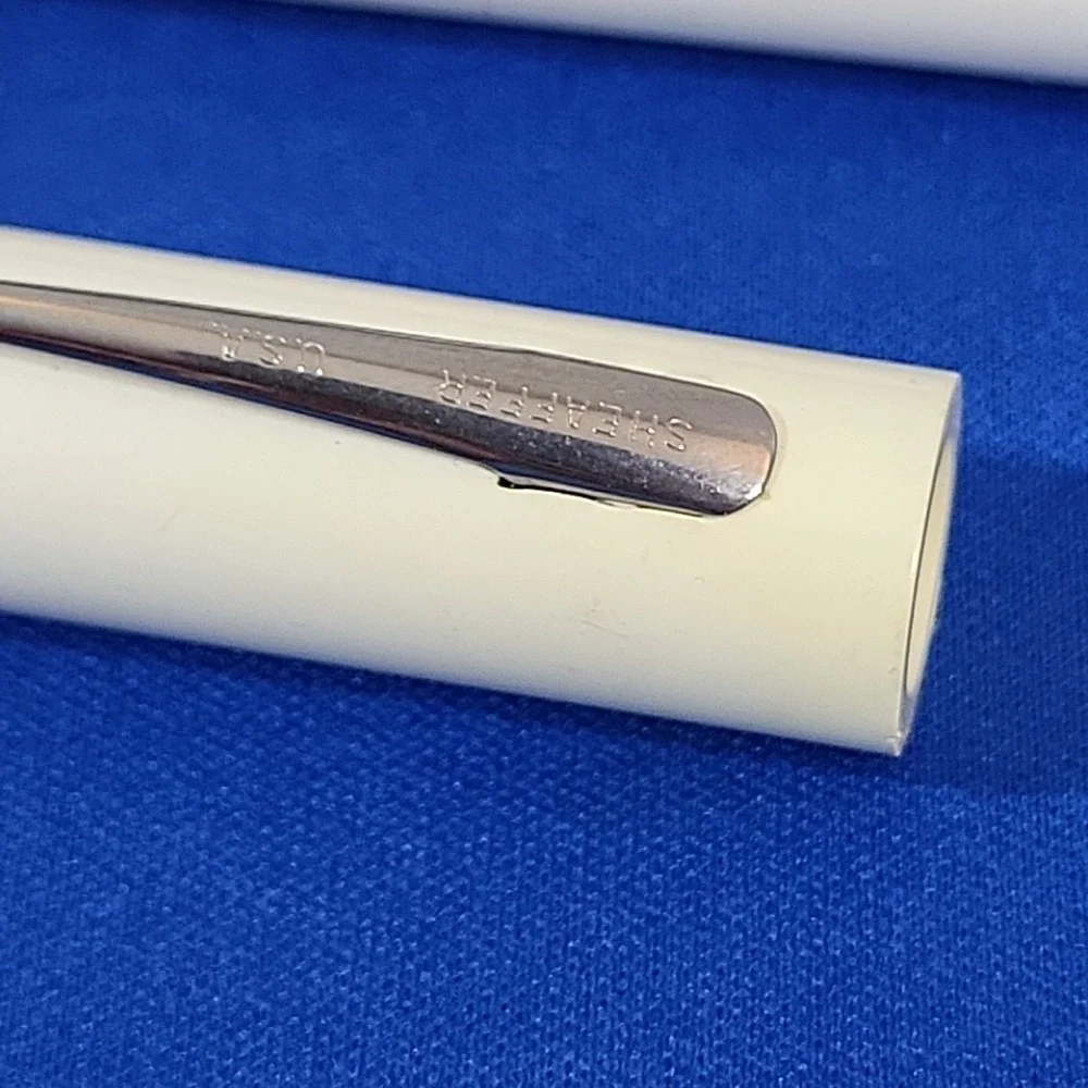 Vintage Mid Century Sheaffer No Nonsense Fountain Pen In‎ White Made In USA Flaw